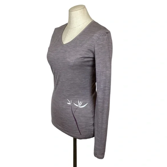 Icebreaker New Zealand Merino Wool Flower Print V-Neck Top - Picture 2 of 9